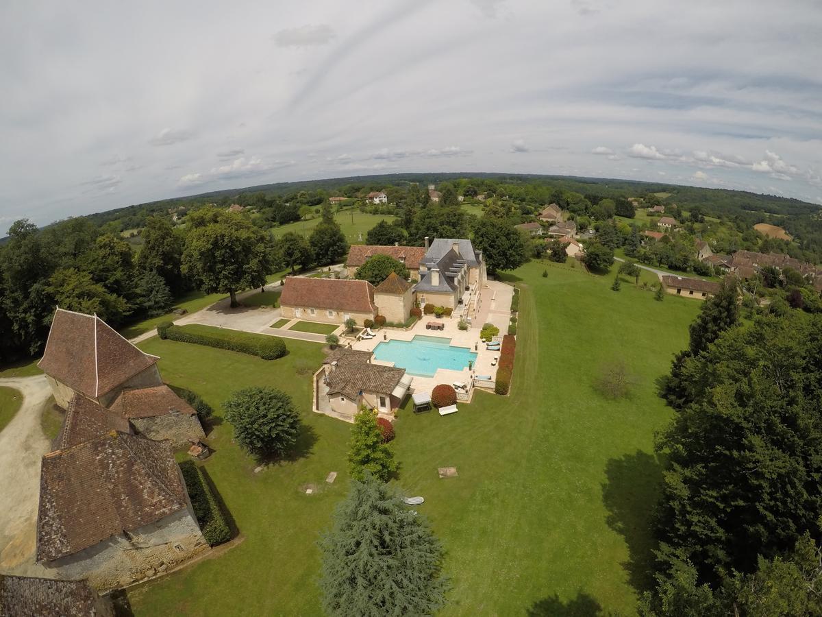 Domaine De La Rocque Bed & Breakfast Liorac-sur-Louyre Exterior photo