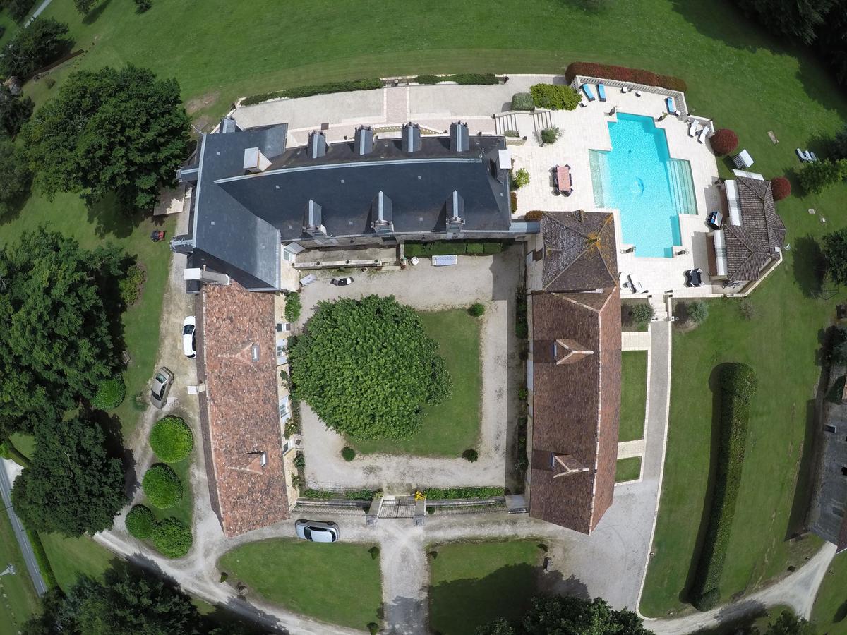 Domaine De La Rocque Bed & Breakfast Liorac-sur-Louyre Exterior photo